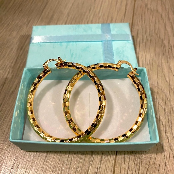 Gold Hoop Earrings - Picture 1 of 3